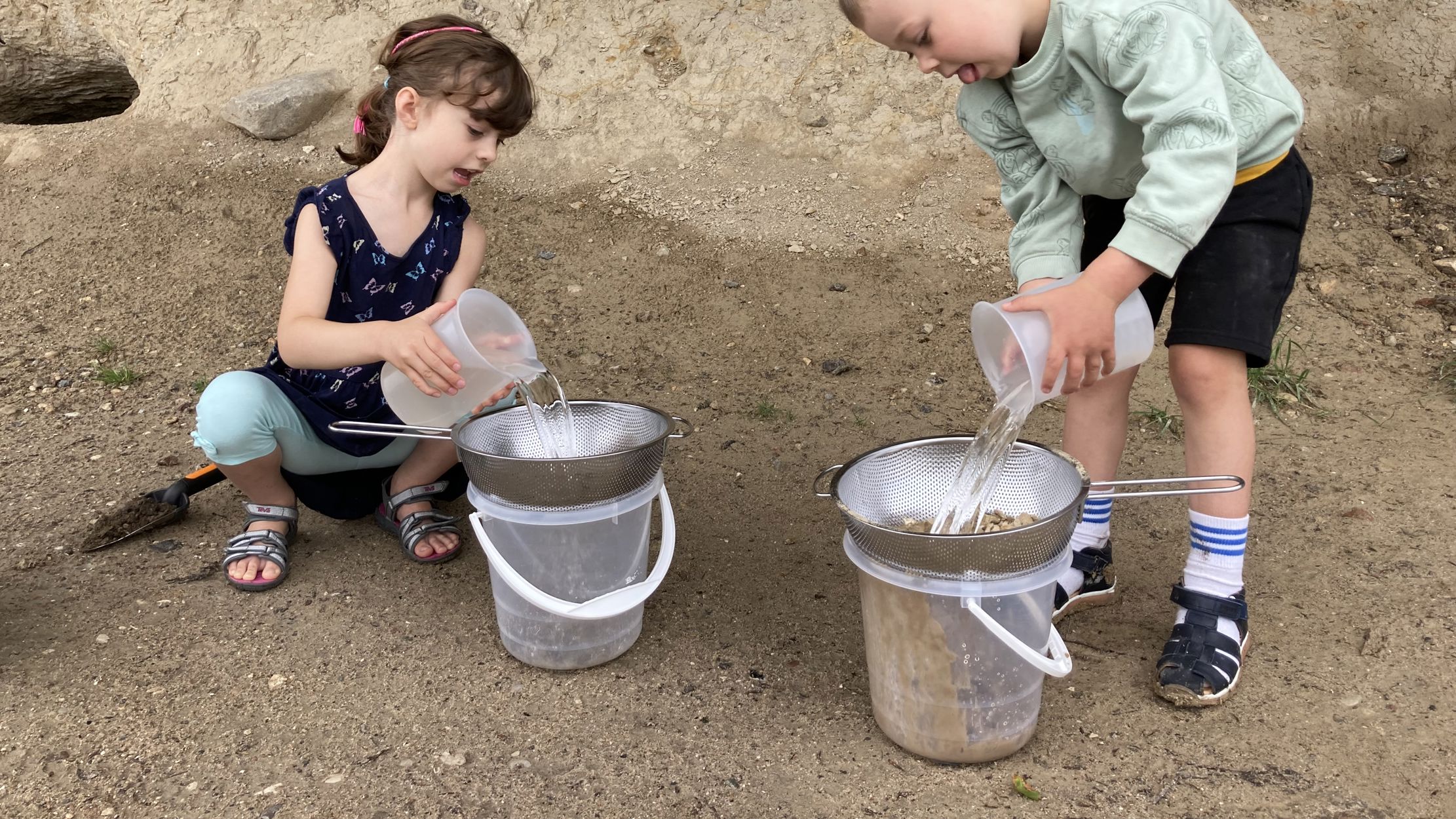 Mikro-geologer undersøger vandets hastighed gennem ler og sten